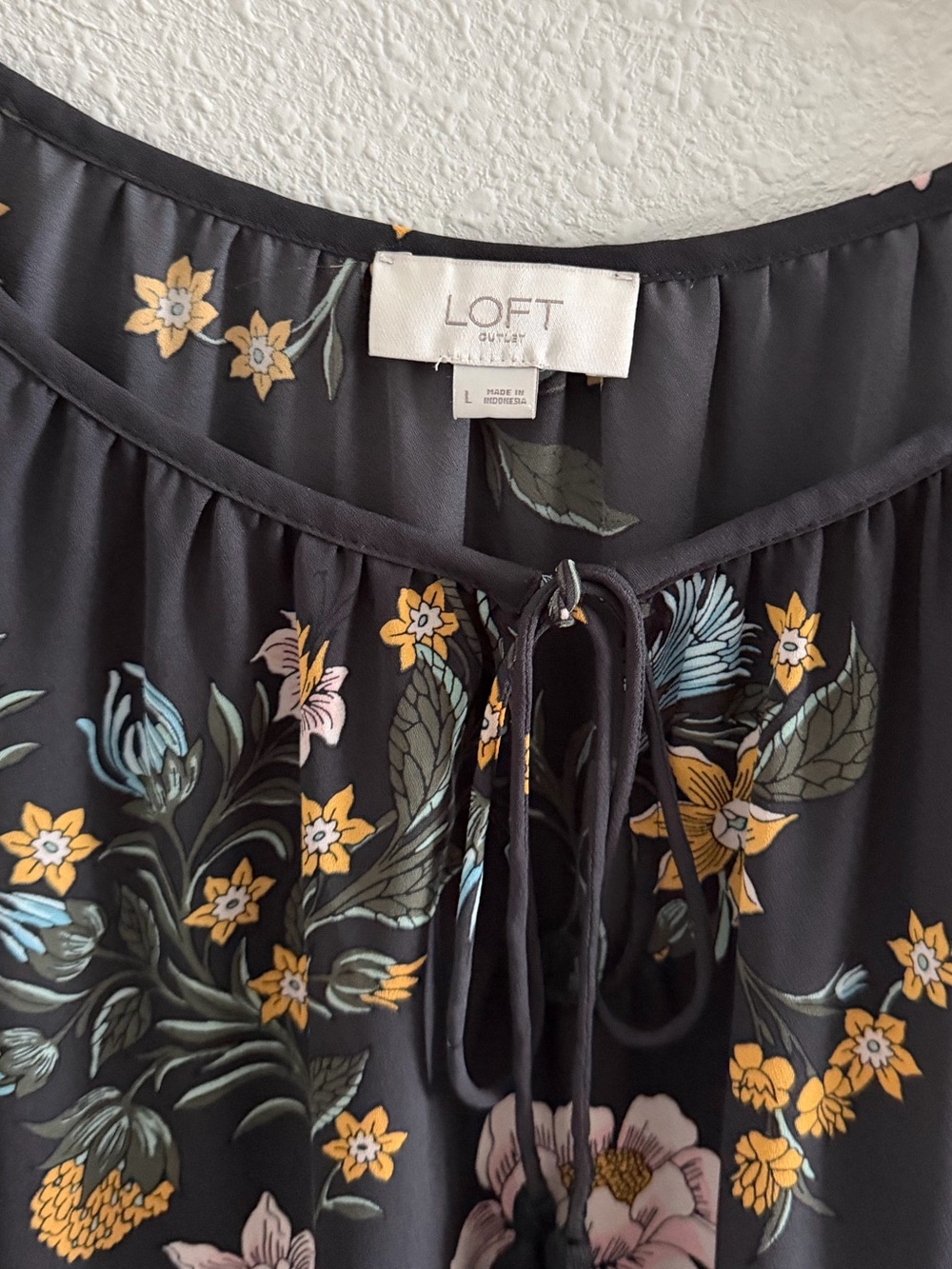 LOFT Black Floral Tie-Neck Blouse - Picture 4 of 9